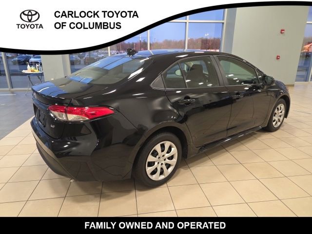 Used 2024 Toyota Corolla LE image 7