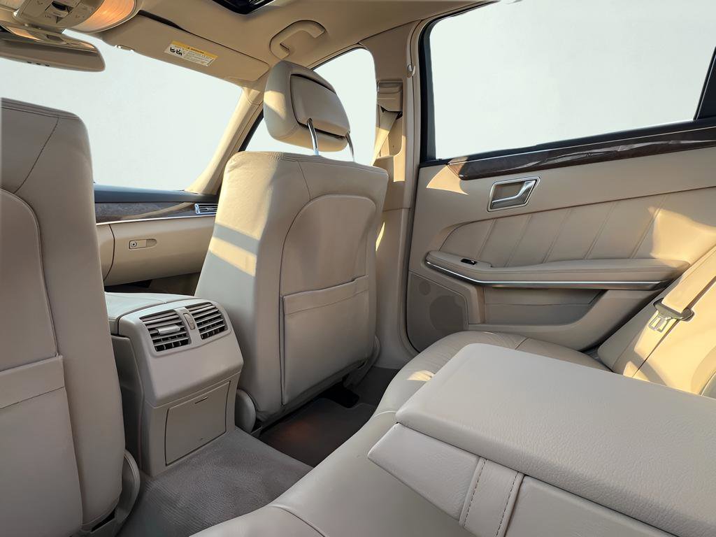 Used 2015 Mercedes-Benz E 350 4MATIC Sedan image 19