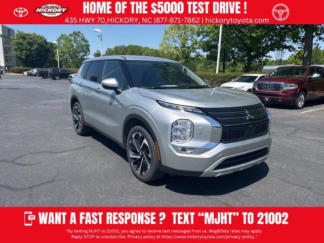 Used 2024 Mitsubishi Outlander SE AWD/4WD image 1