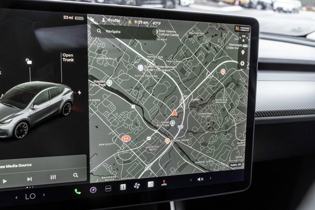 Used 2020 Tesla Model Y Long Range image 17