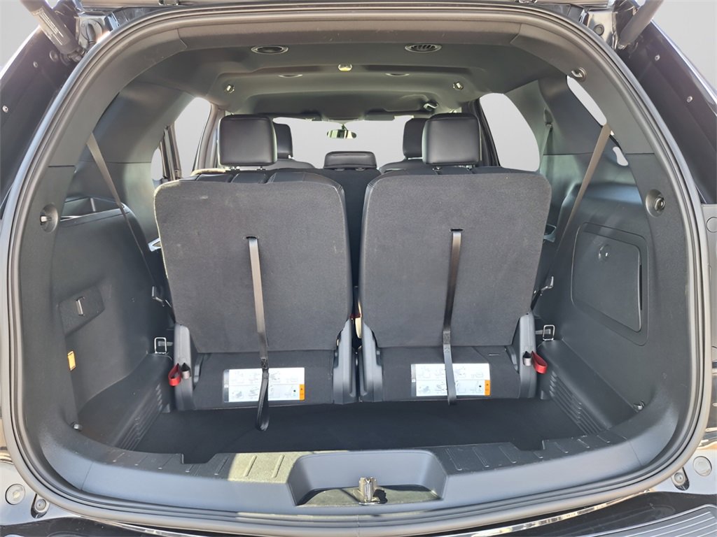 Used 2019 Ford Explorer XLT w/ Equipment Group 202A image 10