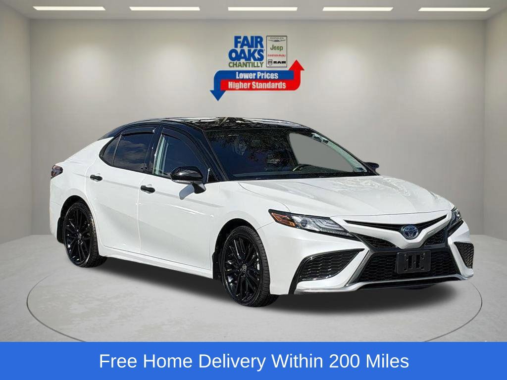Used 2024 Toyota Camry XSE w/ Cold Weather Package FWD image 1