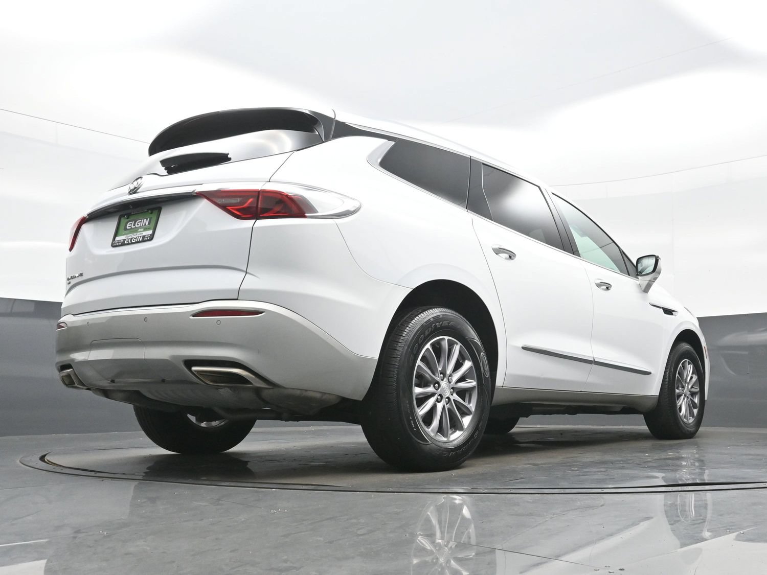 Used 2022 Buick Enclave Essence AWD/4WD image 33