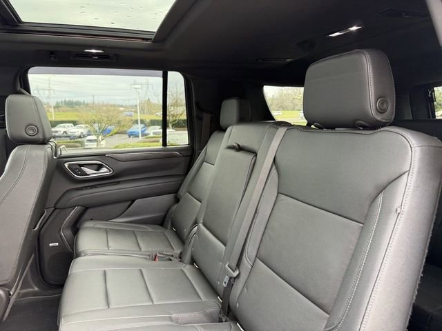 Used 2022 Chevrolet Suburban LT w/ LT Signature Package AWD/4WD image 30