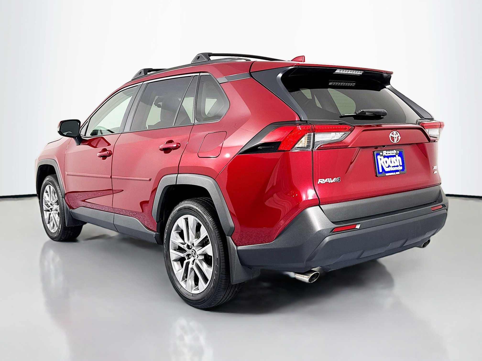 Used 2024 Toyota RAV4 XLE Premium w/ Weather Package image 7