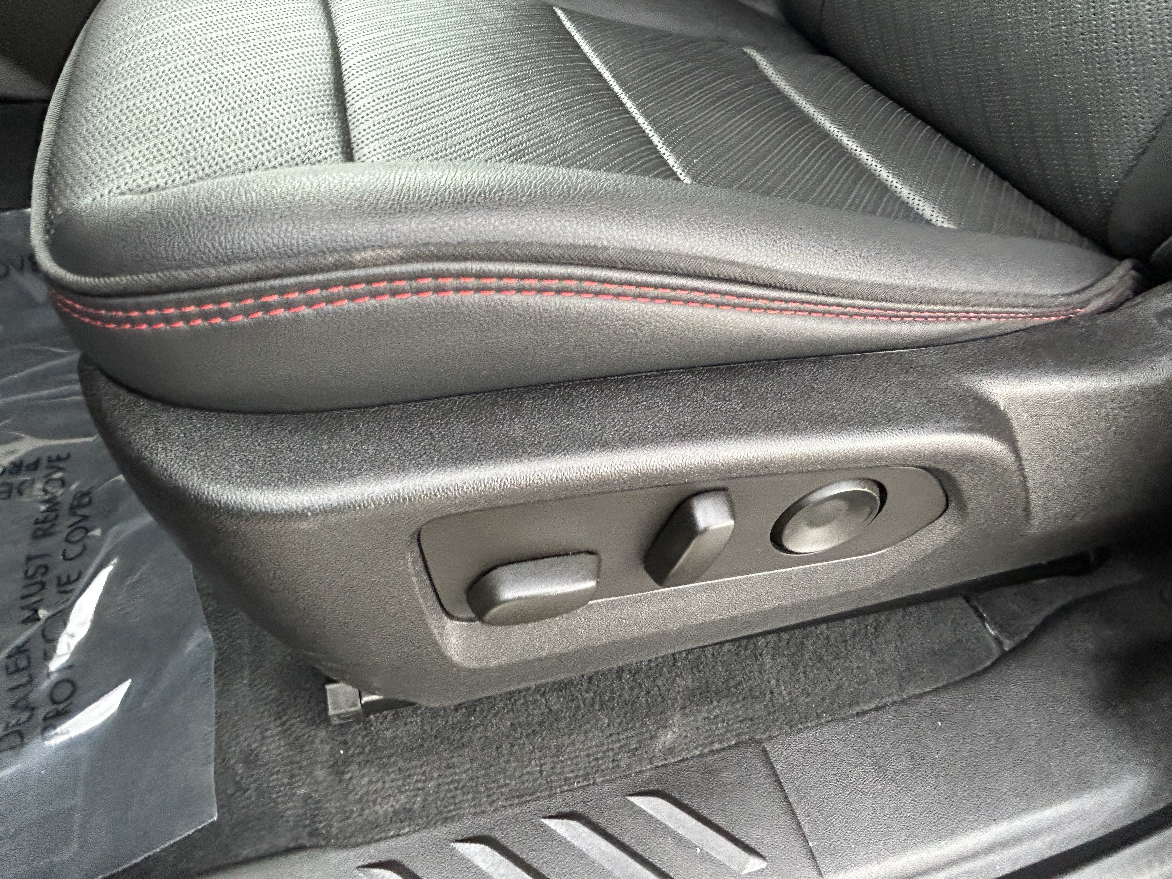 Used 2023 GMC Canyon AT4X AWD/4WD image 17