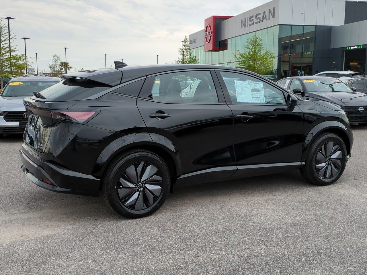Certified 2024 Nissan Ariya AWD image 4