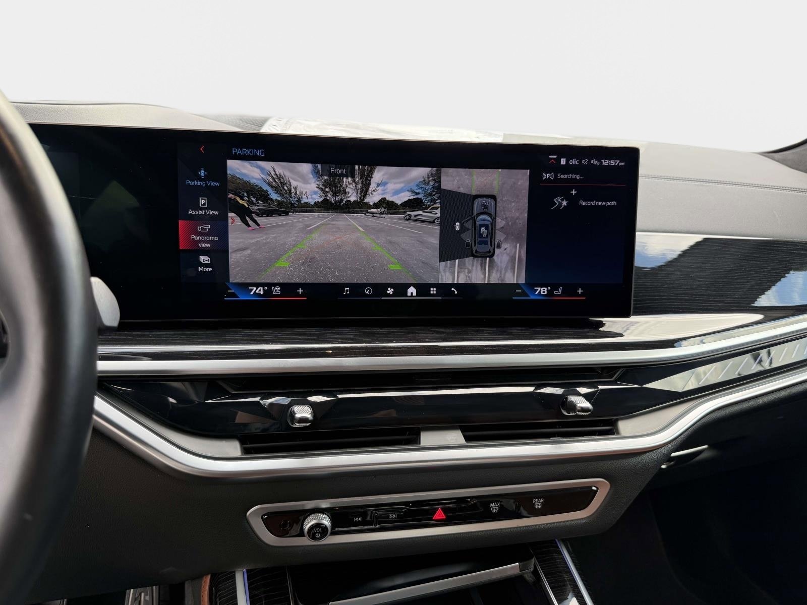 Used 2025 BMW X7 M60i AWD/4WD image 54