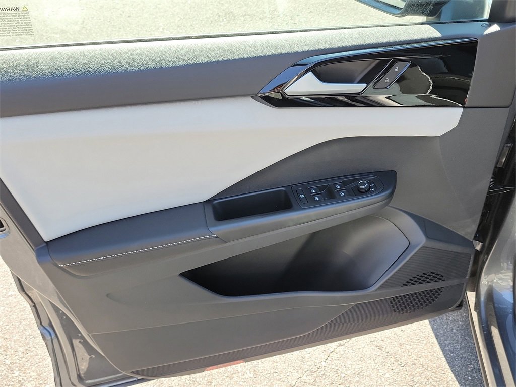 New 2026 Volkswagen Taos S image 11