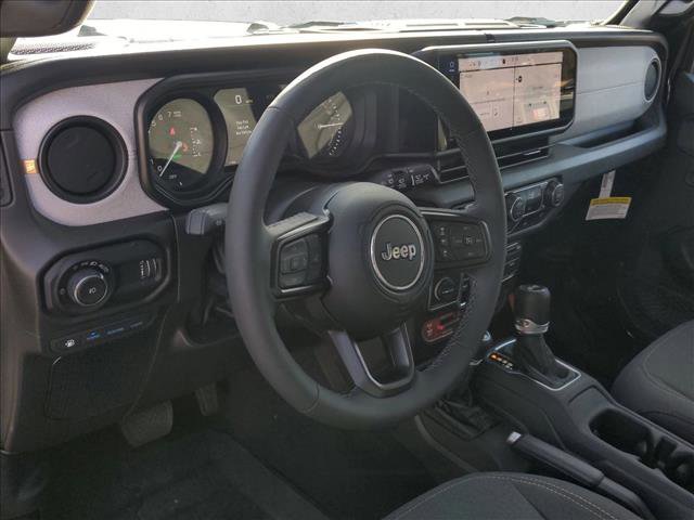 Used 2025 Jeep Wrangler Willys image 11