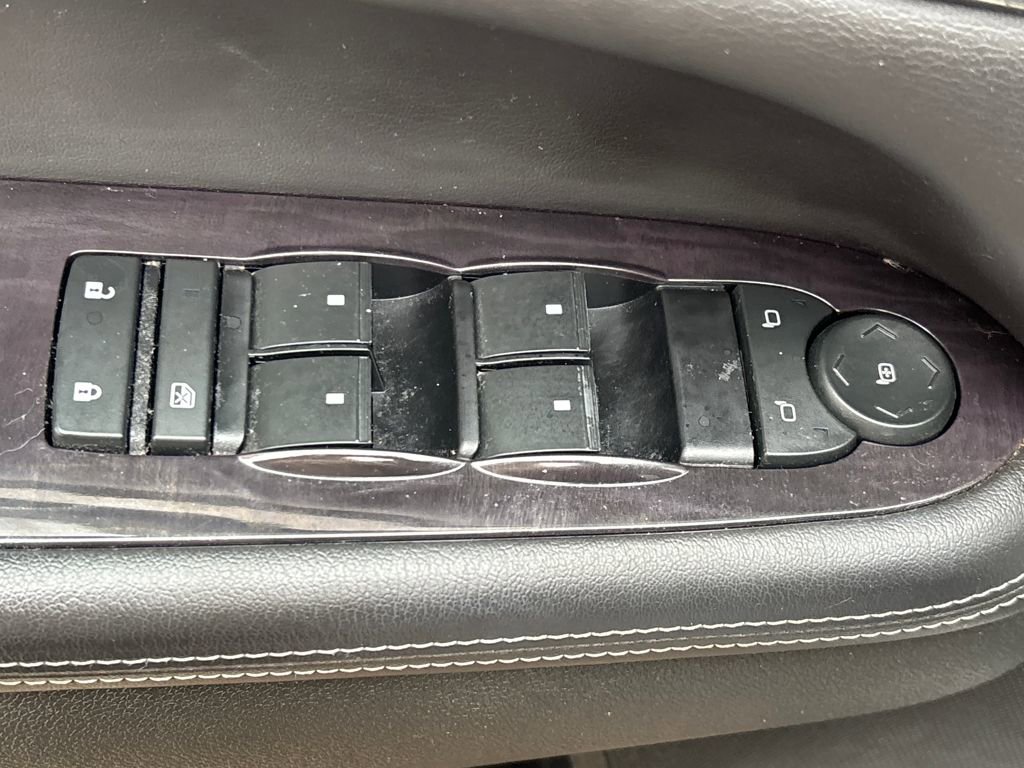 Used 2017 Buick Enclave Leather image 7