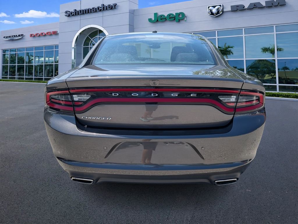 Certified 2022 Dodge Charger SXT image 6