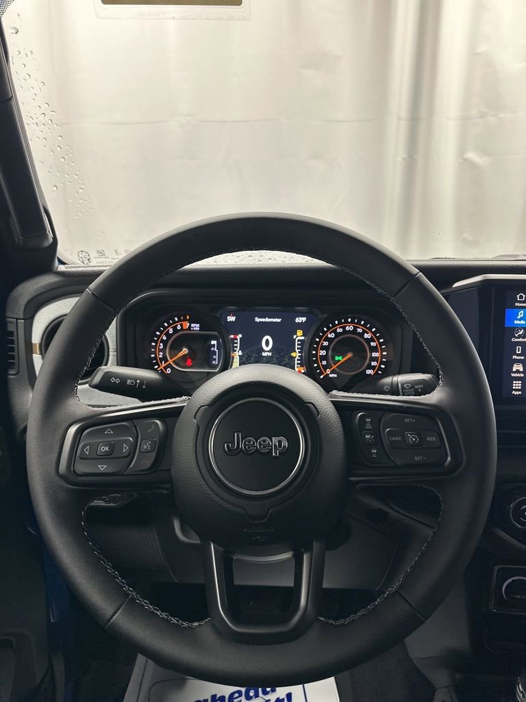 New 2025 Jeep Gladiator Sport AWD/4WD image 9