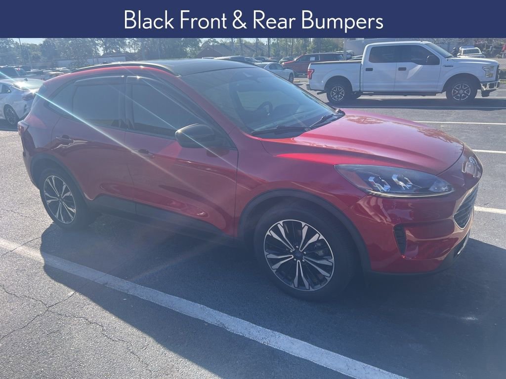 Used 2022 Ford Escape SE w/ SE Sport Appearance Package image 10