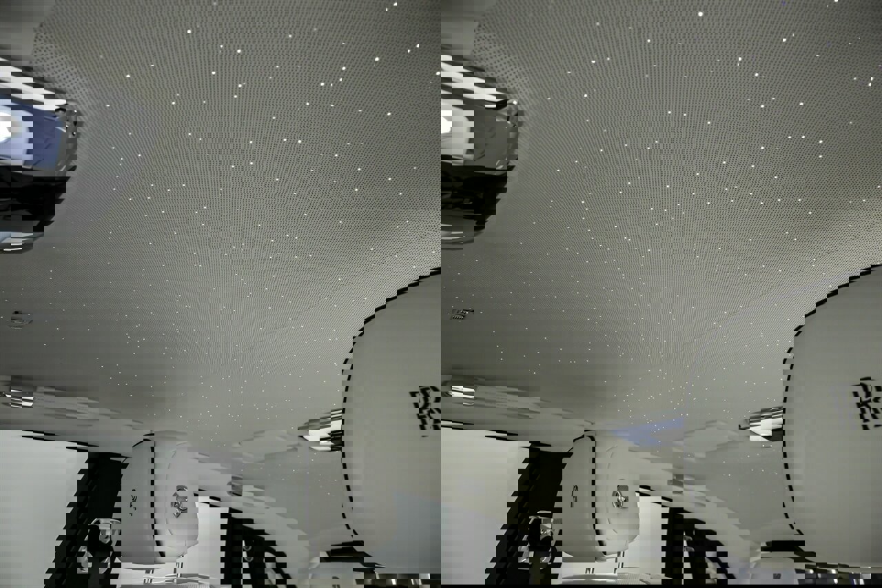 Used 2018 Rolls-Royce Phantom Sedan image 24