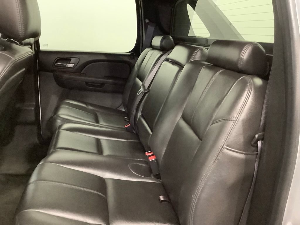Used 2012 Chevrolet Avalanche LT AWD/4WD image 9