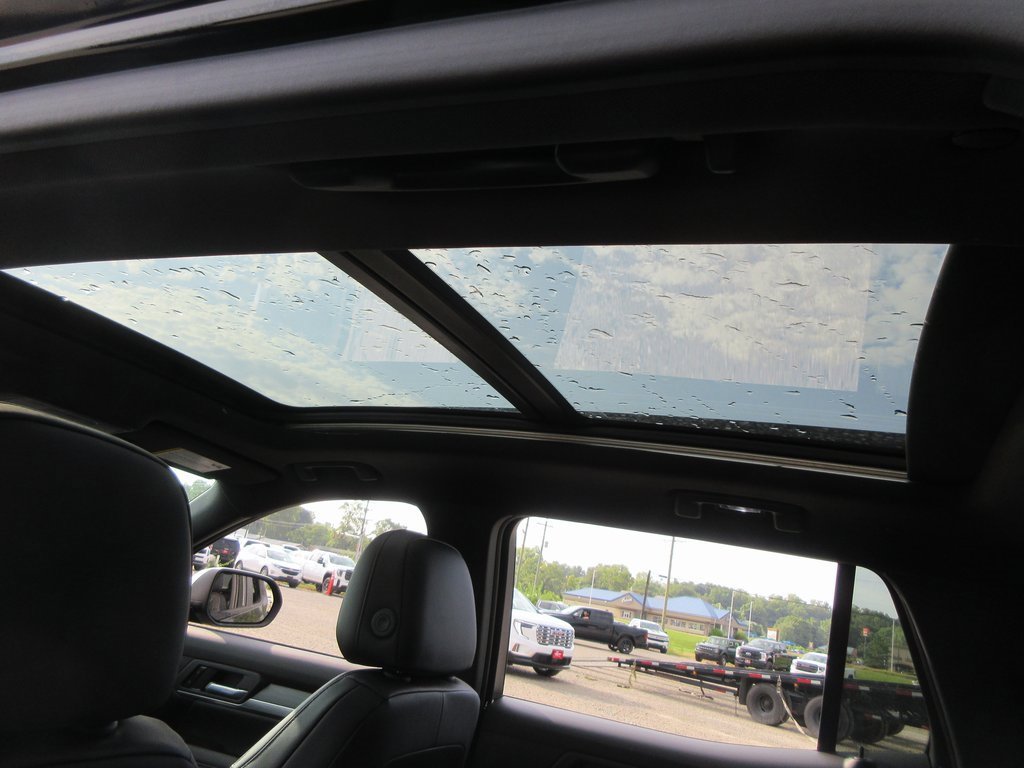 New 2026 GMC Terrain Elevation w/ Elevation Premium Package image 12
