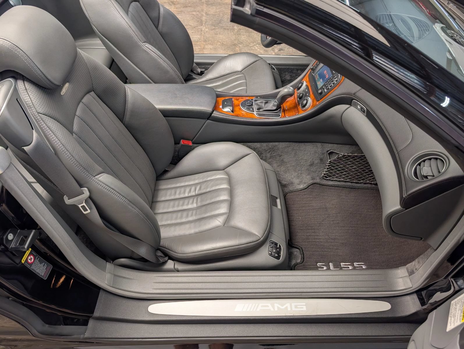 Used 2004 Mercedes-Benz SL 55 AMG image 13