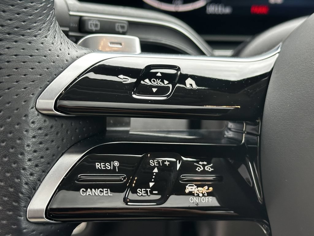 Certified 2026 Mercedes-Benz GLS 450 4MATIC image 28