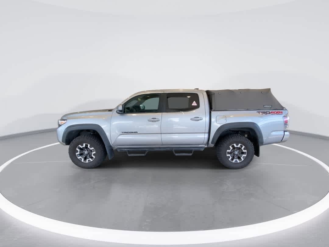 Certified 2020 Toyota Tacoma TRD Off-Road w/ TRD Premium Off Road Package AWD/4WD image 5