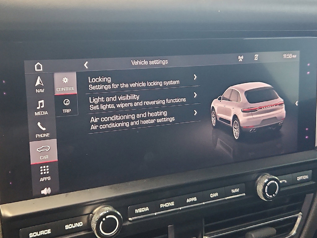 Used 2019 Porsche Macan AWD/4WD image 26