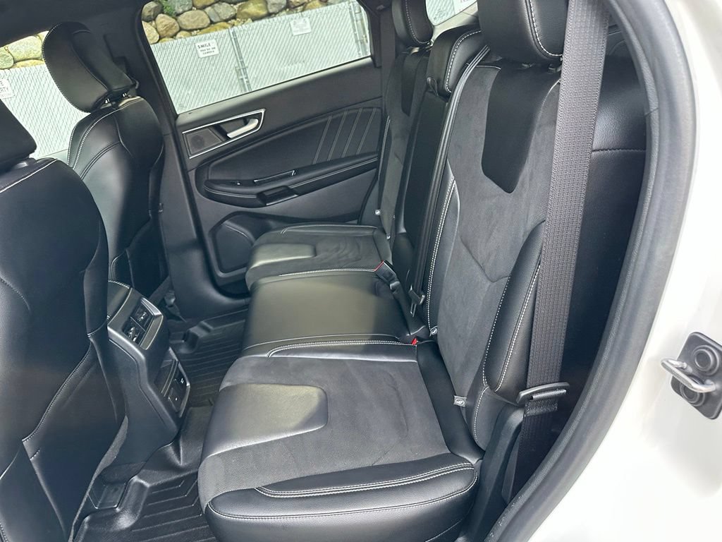 Used 2020 Ford Edge ST w/ Cold Weather Package AWD/4WD image 20
