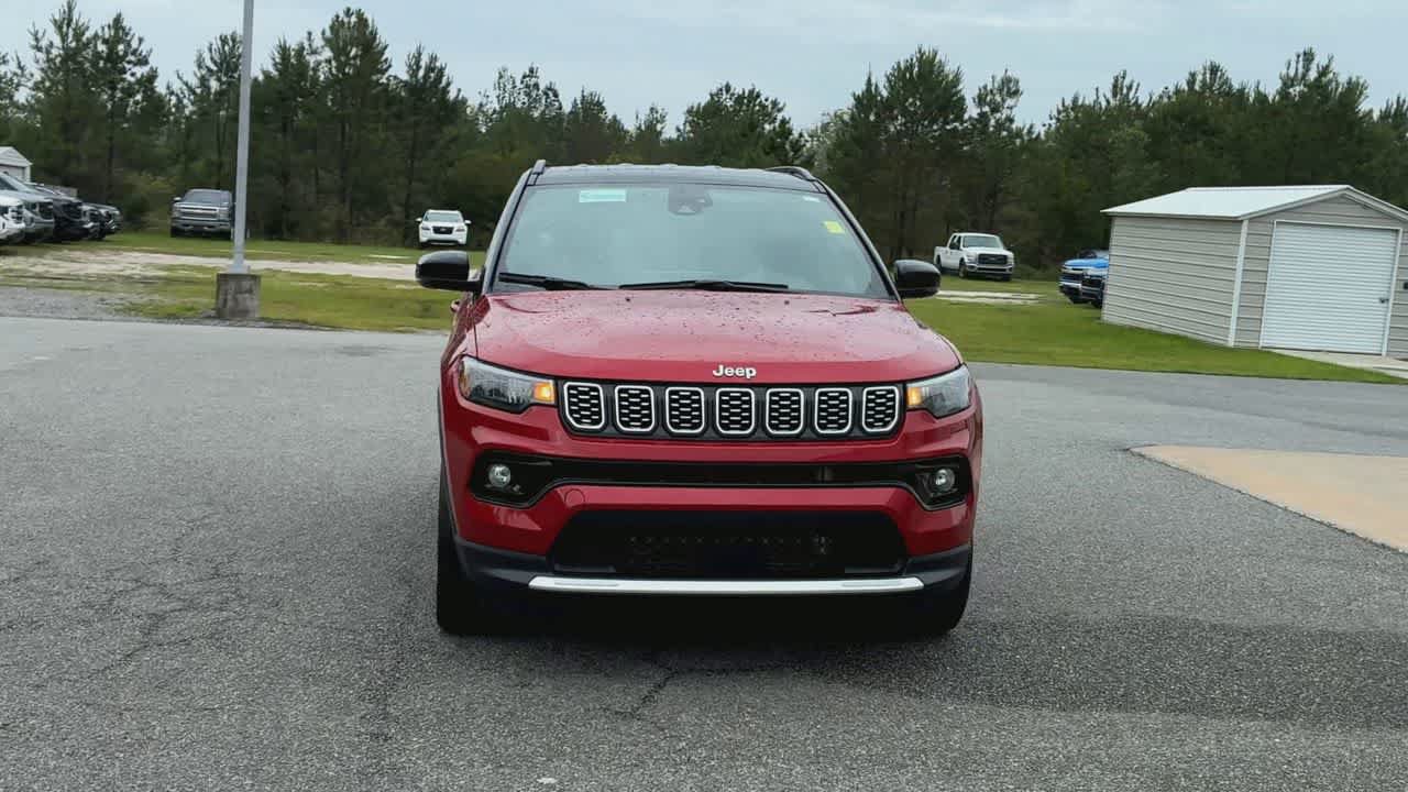 Used 2025 Jeep Compass Limited AWD/4WD image 3