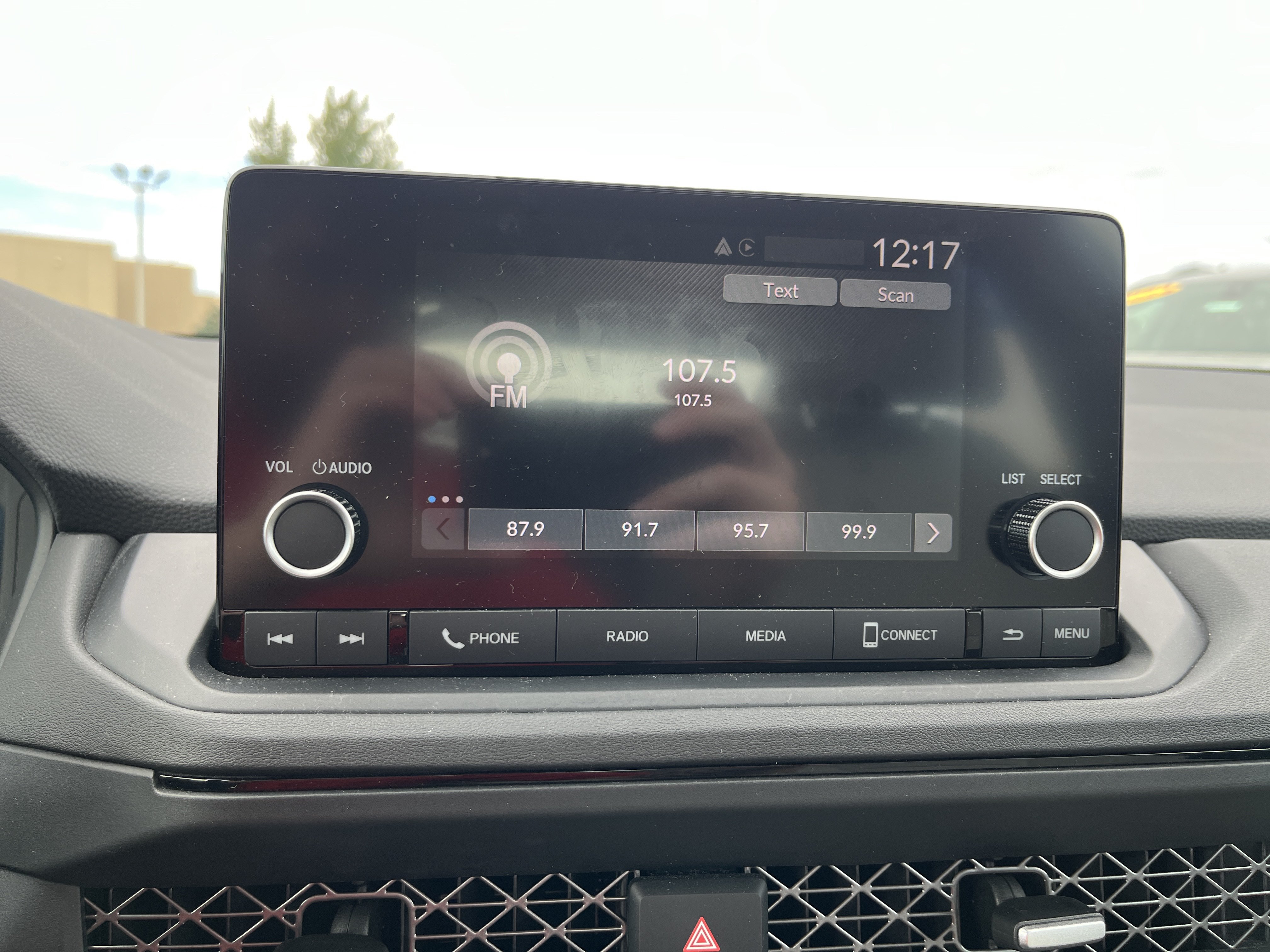 Used 2023 Honda Accord EX image 30