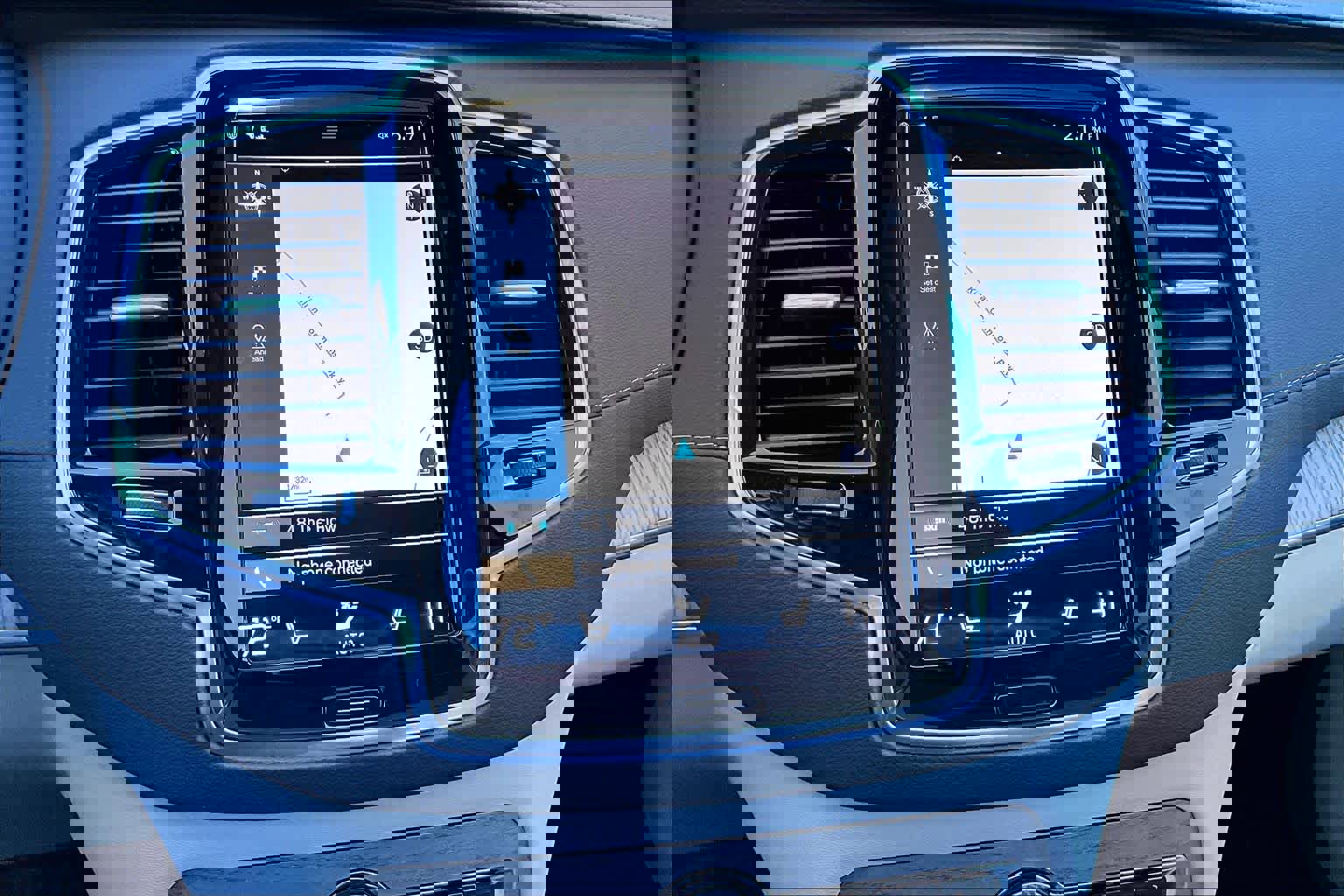 Used 2021 Volvo XC90 T8 Inscription w/ Lounge Package image 37