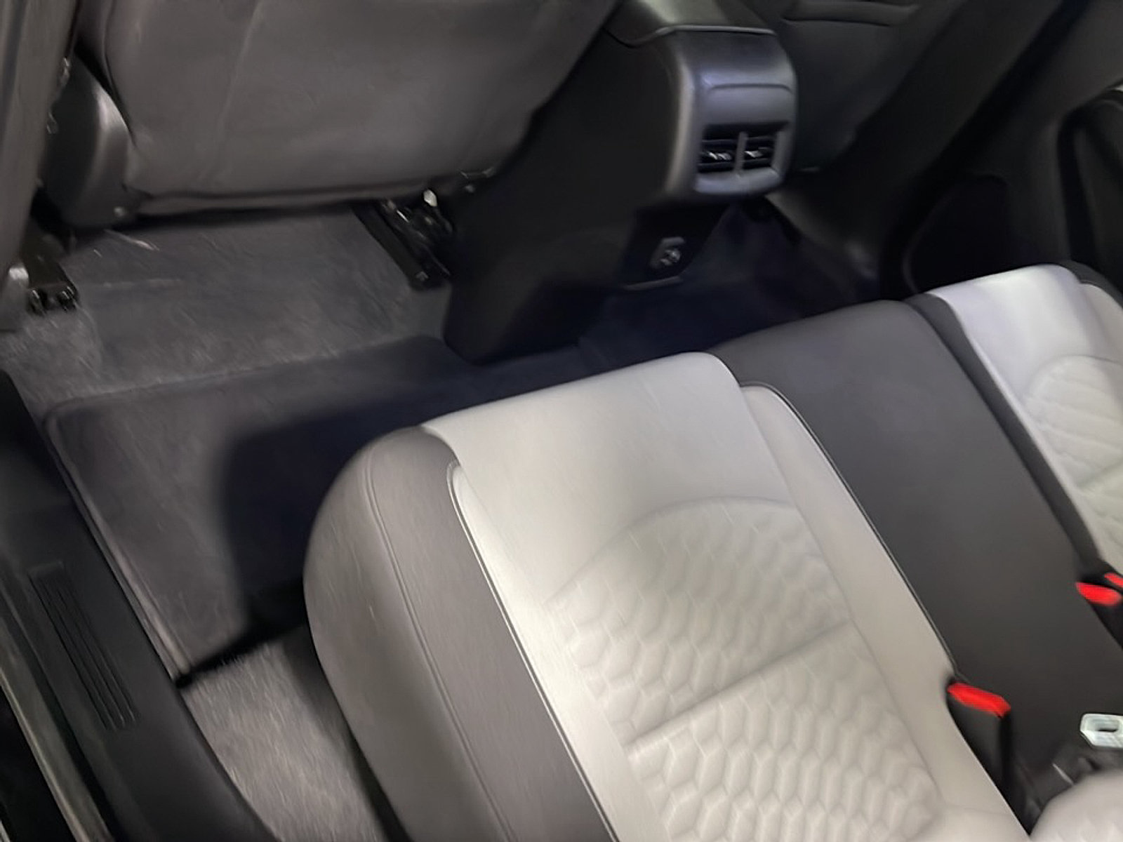 Used 2020 Chevrolet Equinox LS w/ LS Convenience Package FWD image 12