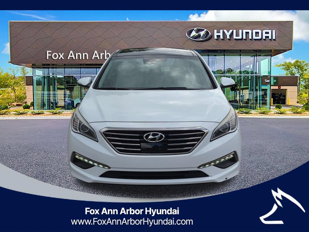 Used 2015 Hyundai Sonata Limited w/ Option Group 06 FWD image 8