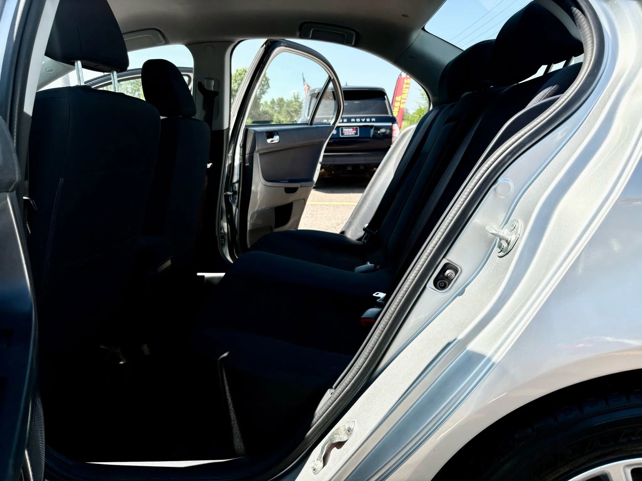 Used 2016 Mitsubishi Lancer ES image 17