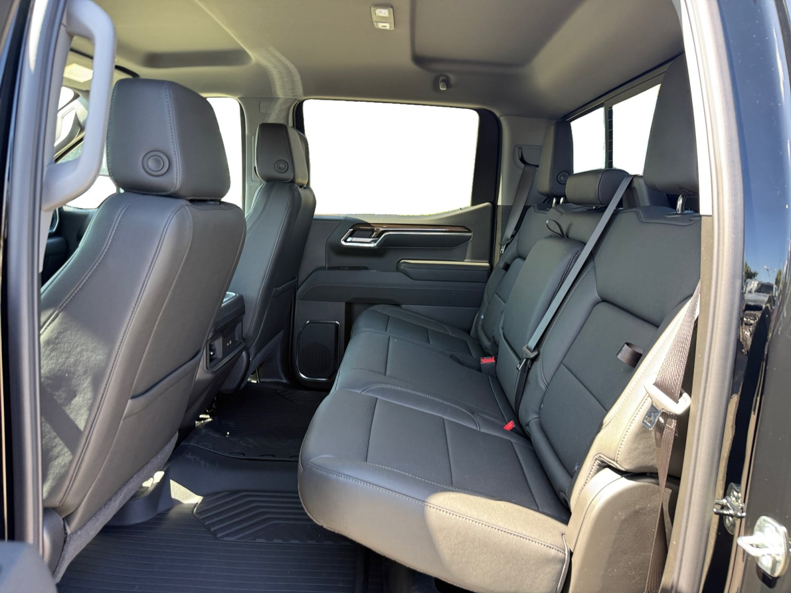 New 2026 Chevrolet Silverado 1500 LT Trail Boss w/ LT Trail Boss Premium Package AWD/4WD image 16