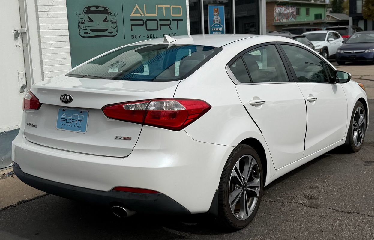 Used 2016 Kia Forte EX FWD image 3