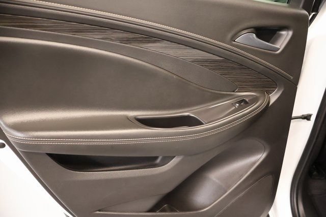 Used 2017 Buick Envision Essence AWD/4WD image 33