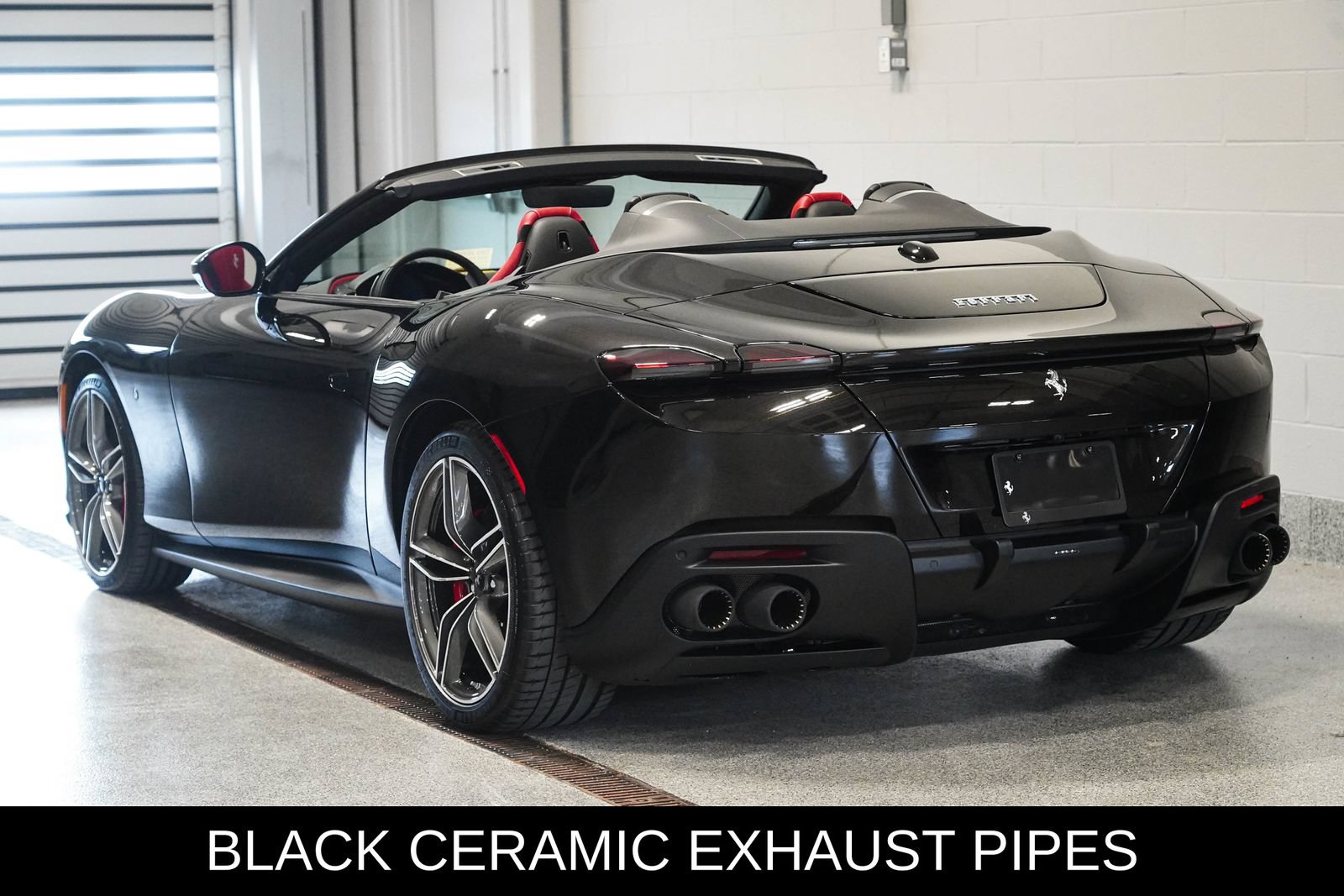 Used 2024 Ferrari Roma Spider RWD image 4