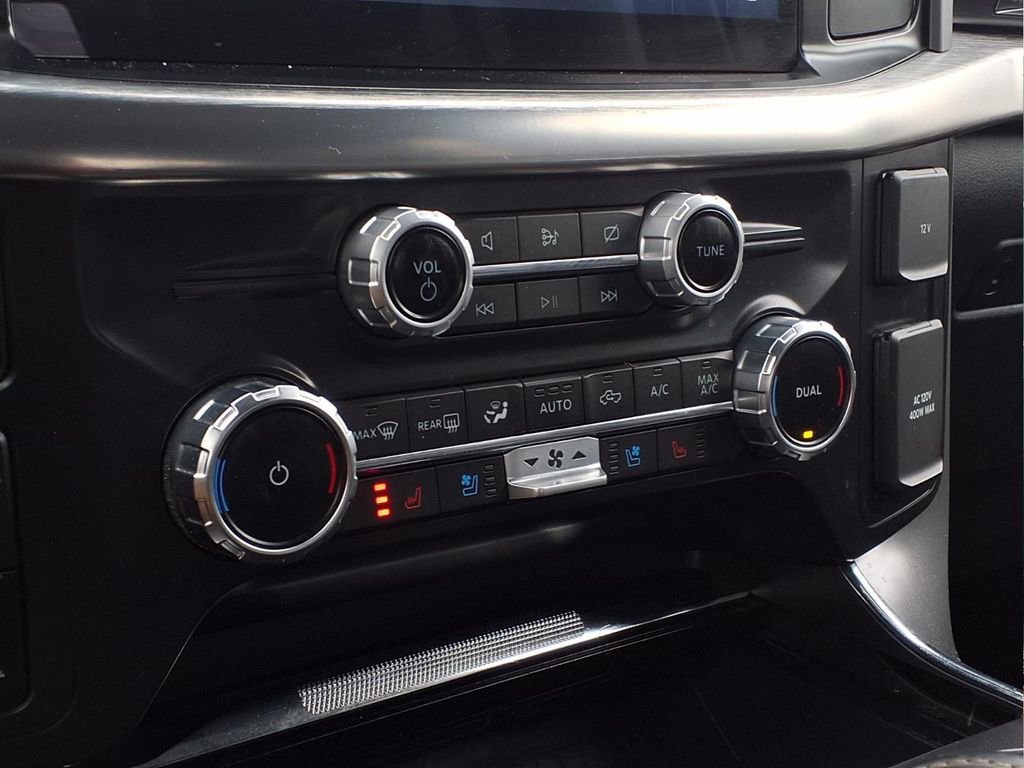 Used 2022 Ford F150 Lariat image 10