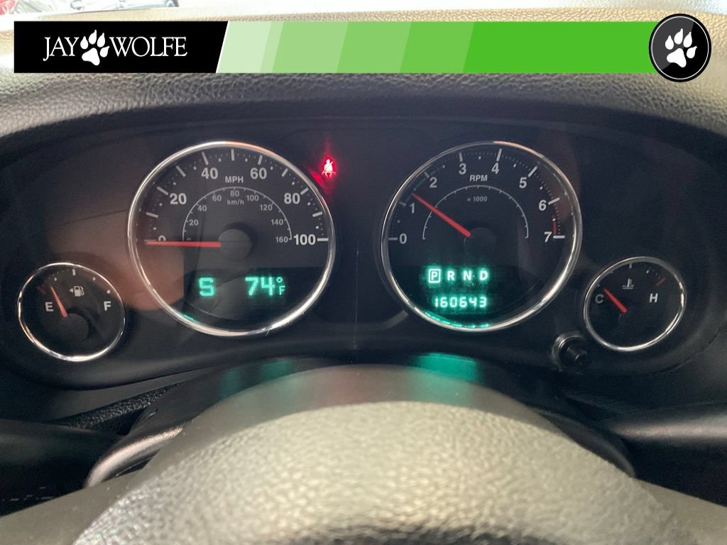 Used 2014 Jeep Wrangler Unlimited Rubicon w/ Connectivity Group AWD/4WD image 15