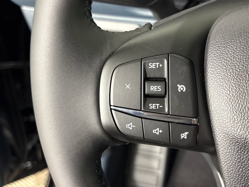 New 2026 Ford Maverick XLT w/ XLT Luxury Package FWD image 18