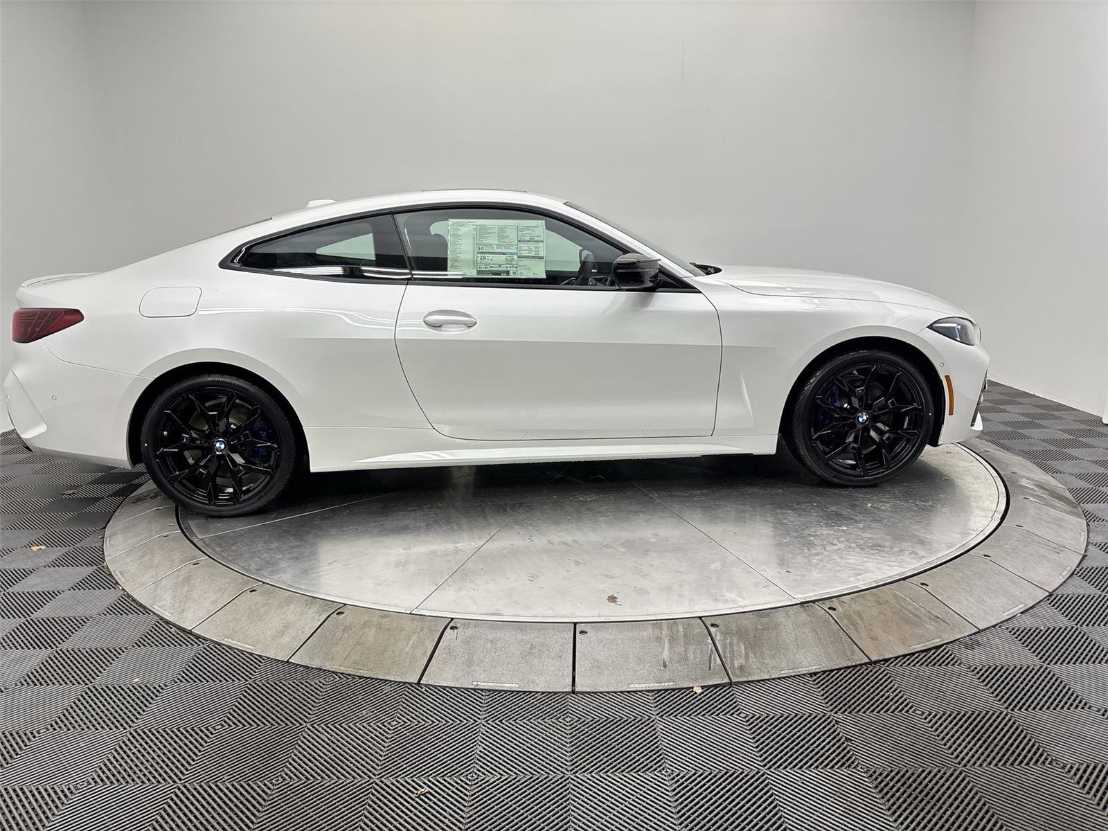 New 2026 BMW 440i xDrive Coupe w/ Premium Package image 17