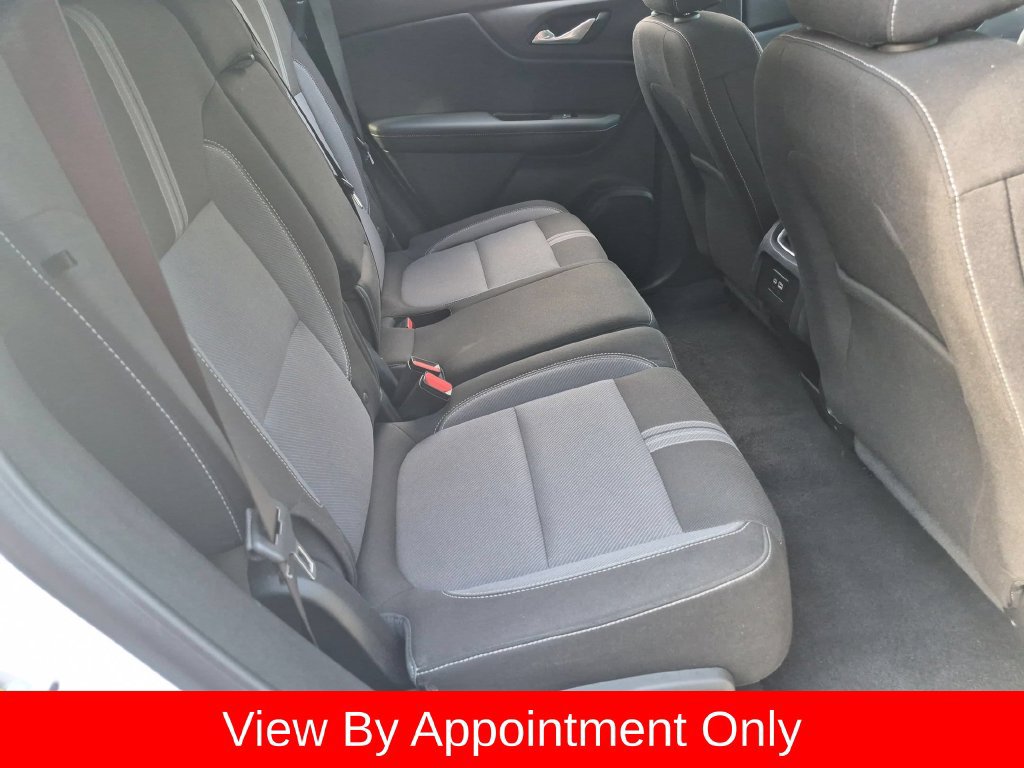 Used 2025 Chevrolet Blazer LT FWD image 30