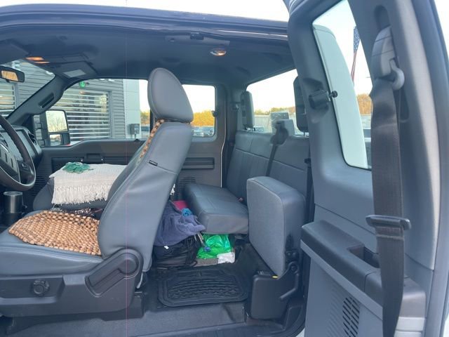 Used 2015 Ford F250 XL w/ XL Appearance Package image 9