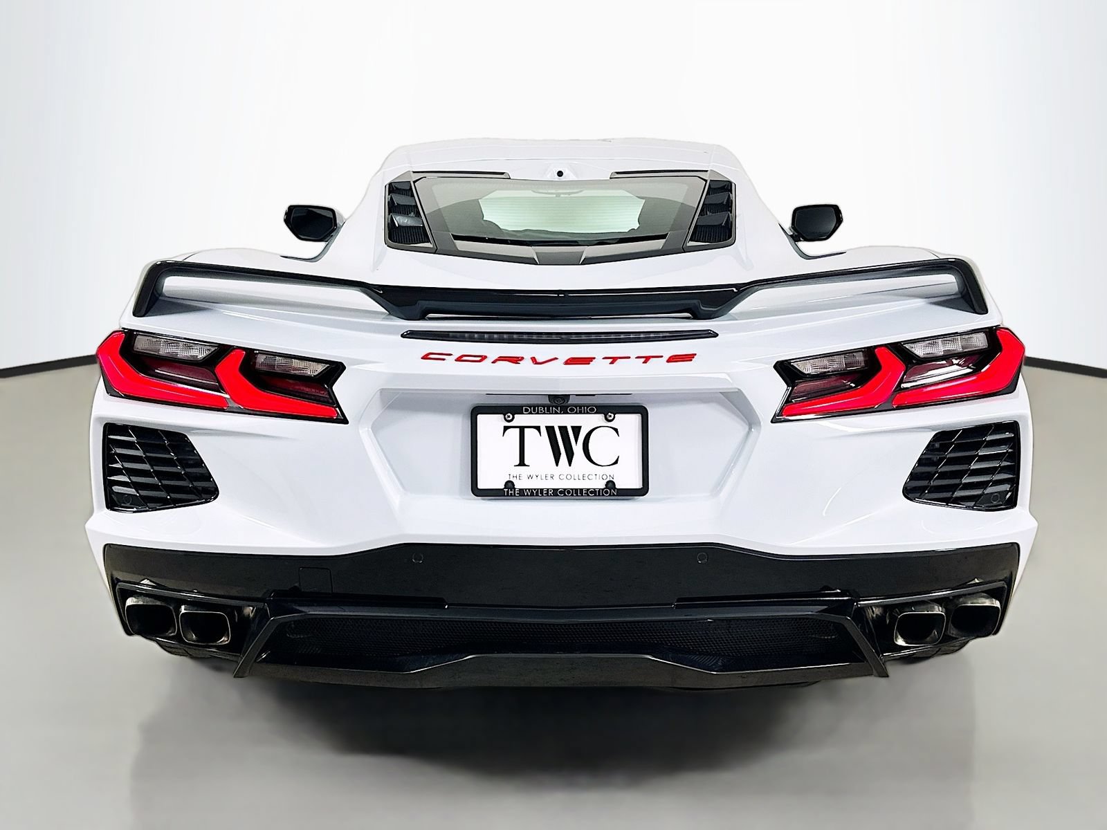 Used 2023 Chevrolet Corvette Stingray Premium Cpe w/ Z51 Performance Package RWD image 6