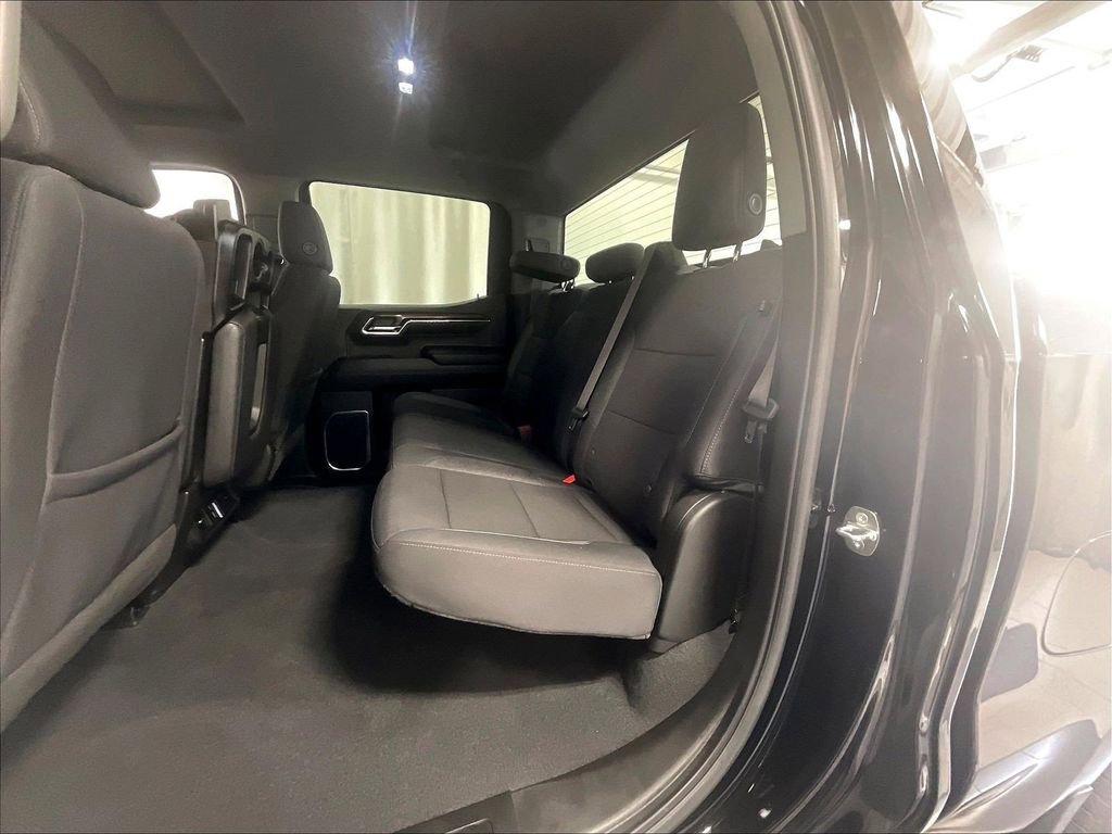 Used 2024 Chevrolet Silverado 1500 LT AWD/4WD image 15
