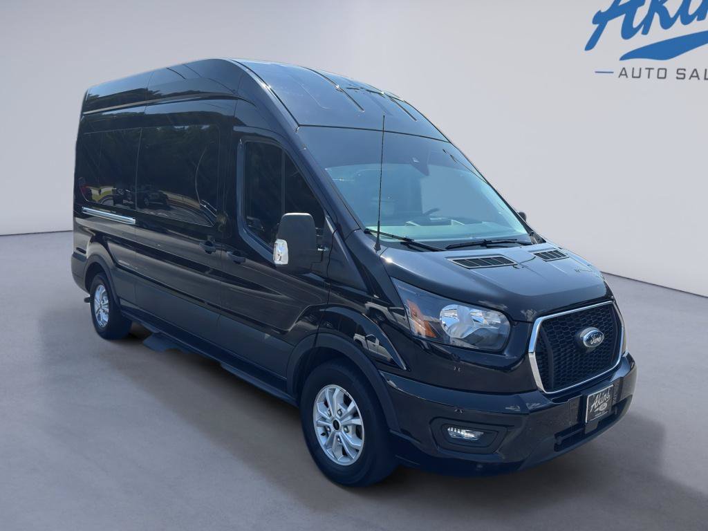 Used 2024 Ford Transit 350 XLT RWD image 3