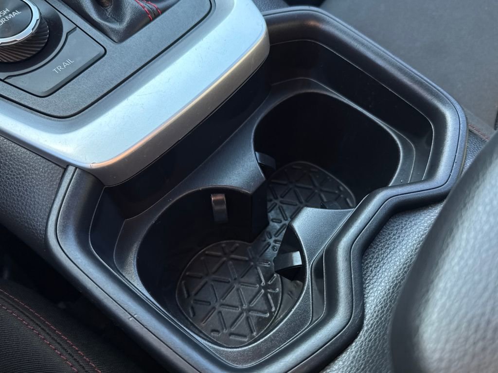 Used 2021 Toyota RAV4 SE image 28