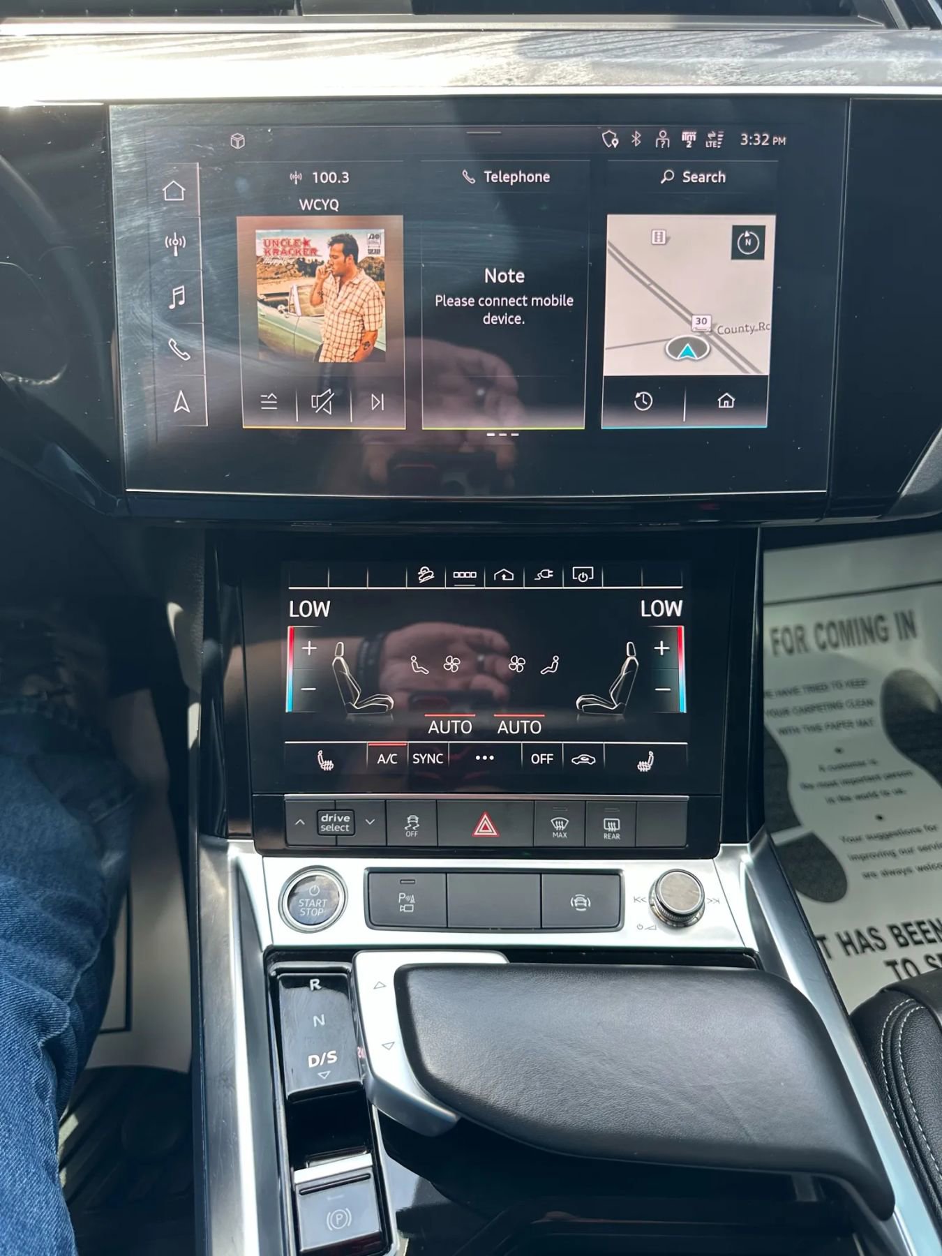 Used 2022 Audi e-tron Premium w/ Convenience Plus Package image 9