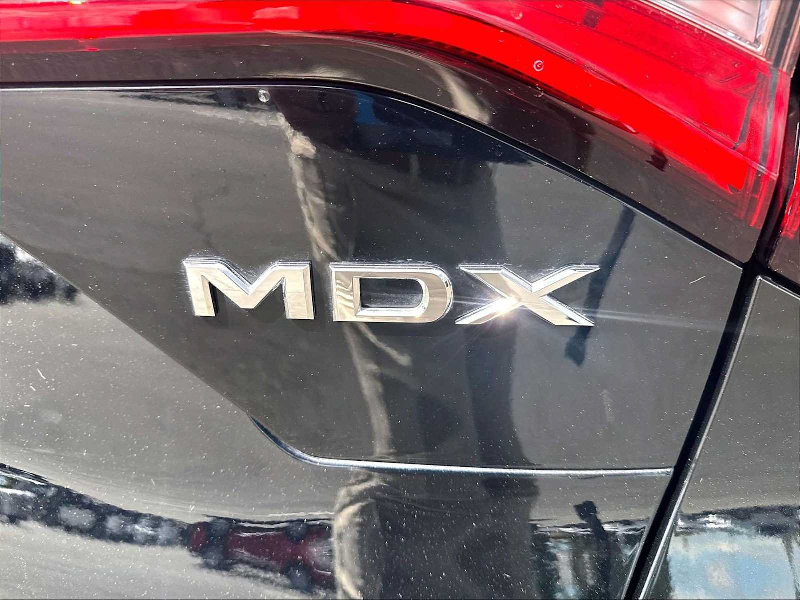 Used 2023 Acura MDX SH-AWD image 11