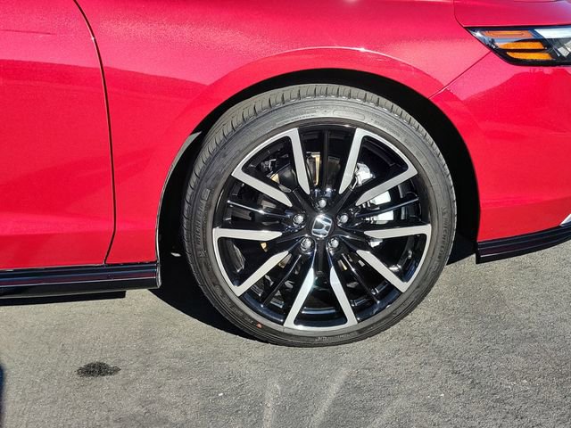 Used 2024 Honda Accord Touring image 5