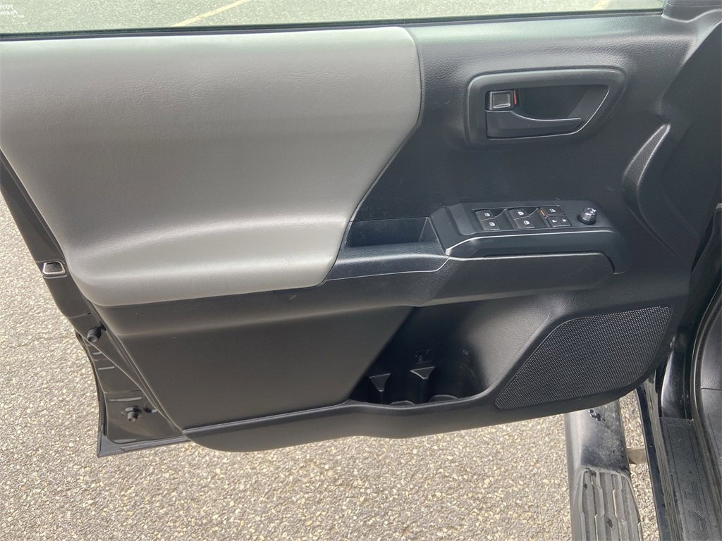 Used 2019 Toyota Tacoma SR w/ SR Convenience Package image 21